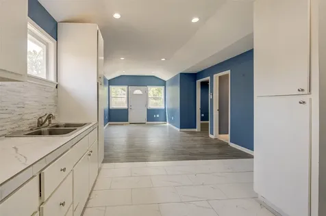 8709 Knox Street B Houston TX 77088