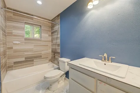 8709 Knox Street B Houston TX 77088
