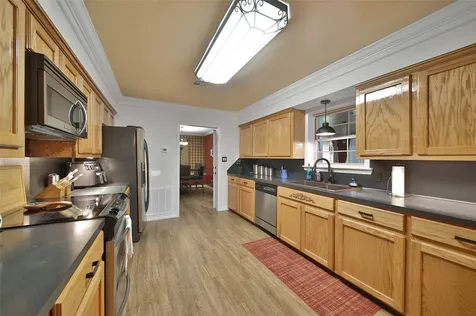 360 Hollyglenn Street Woodbranch TX 77357