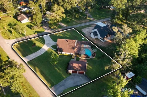 360 Hollyglenn Street Woodbranch TX 77357