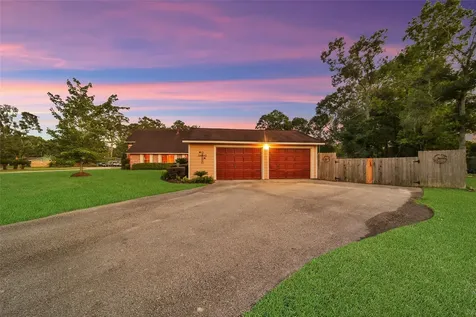 360 Hollyglenn Street Woodbranch TX 77357