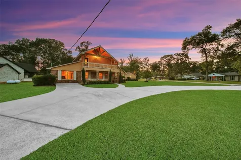 360 Hollyglenn Street Woodbranch TX 77357
