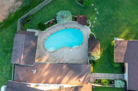 360 Hollyglenn Street Woodbranch TX 77357