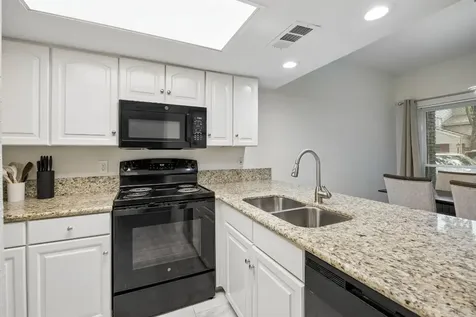 2601 Augusta Drive 14 Houston TX 77057