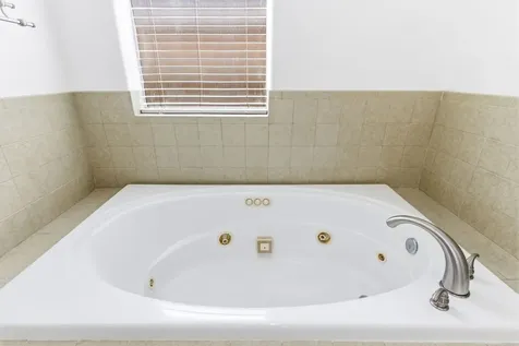 8606 Argentina Street Jersey Village TX 77040