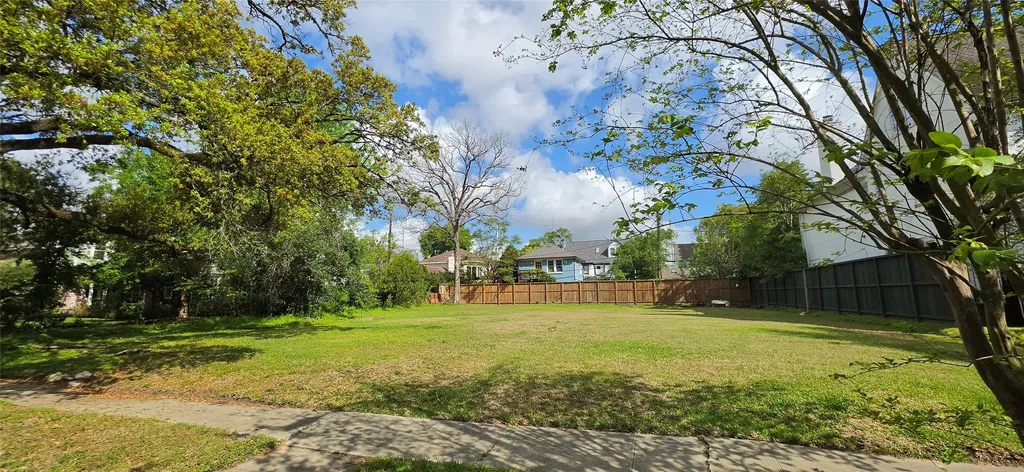 2024 Milford Street Houston TX 77098