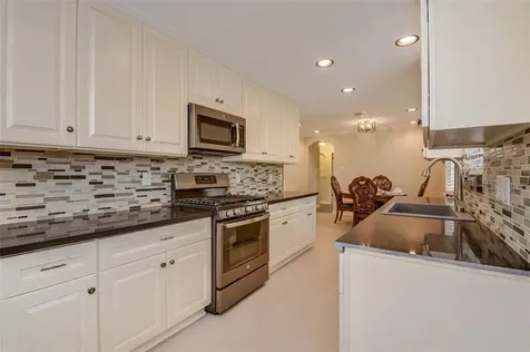11038 Waxwing Street Houston TX 77035