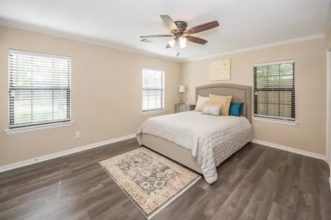 11038 Waxwing Street Houston TX 77035