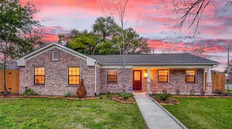 11038 Waxwing Street Houston TX 77035
