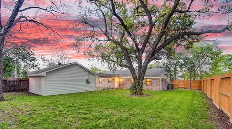 11038 Waxwing Street Houston TX 77035