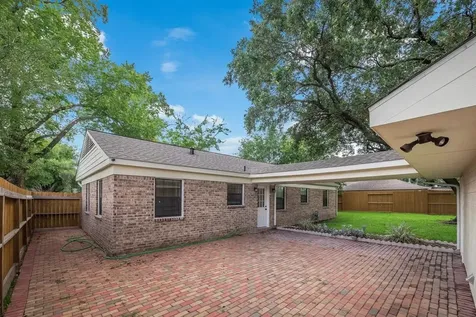 11038 Waxwing Street Houston TX 77035