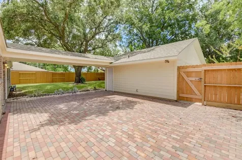 11038 Waxwing Street Houston TX 77035