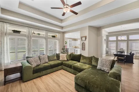 1014 Lakemont Bend Lane Pinehurst TX 77362