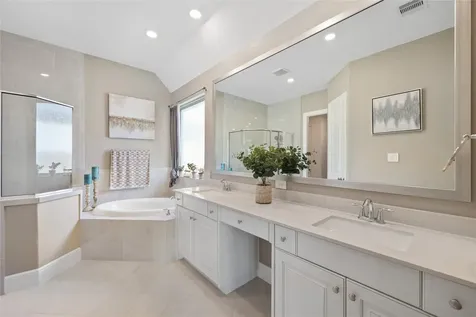 1014 Lakemont Bend Lane Pinehurst TX 77362