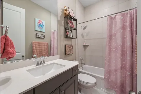 1014 Lakemont Bend Lane Pinehurst TX 77362