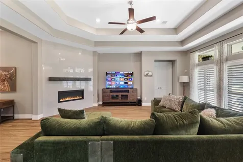 1014 Lakemont Bend Lane Pinehurst TX 77362