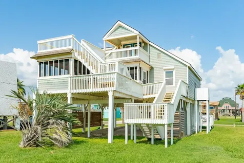 805 Seashell Drive Surfside Beach TX 77541