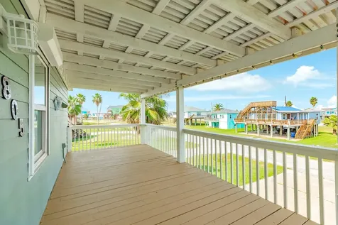 805 Seashell Drive Surfside Beach TX 77541
