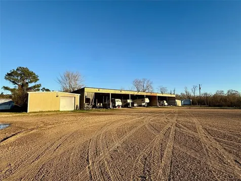 8711 Fm-787 Cleveland TX 77327