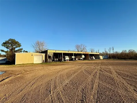 8711 Fm-787 Cleveland TX 77327
