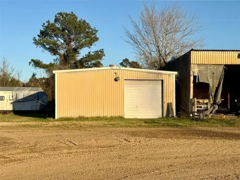 8711 Fm-787 Cleveland TX 77327