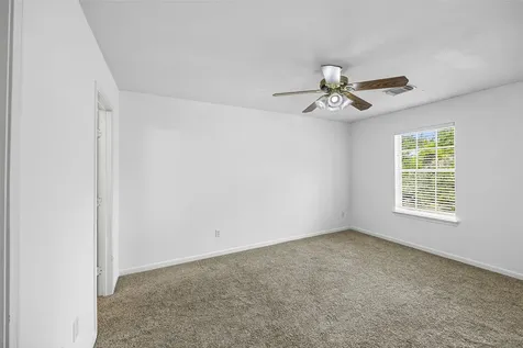 1305 Buttonwood Drive Friendswood TX 77546