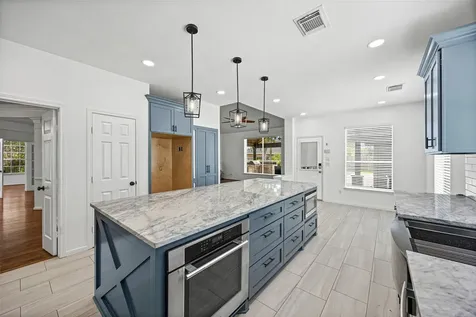 1305 Buttonwood Drive Friendswood TX 77546