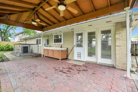 15642 Meadow Village Drive Houston TX 77095