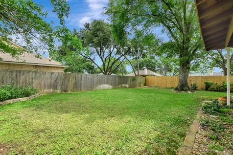 15642 Meadow Village Drive Houston TX 77095