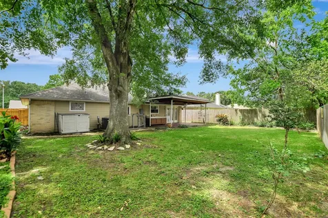15642 Meadow Village Drive Houston TX 77095