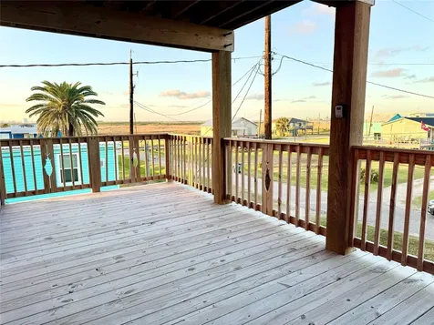 511 Caisson Street Surfside Beach TX 77541
