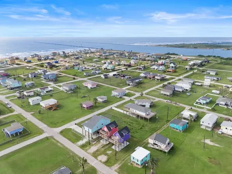 511 Caisson Street Surfside Beach TX 77541