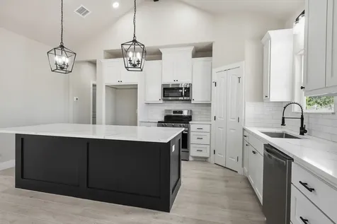 4432 Collton Lane Franklin TX 77856