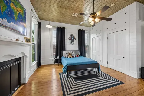 602 S Market Street Brenham TX 77833