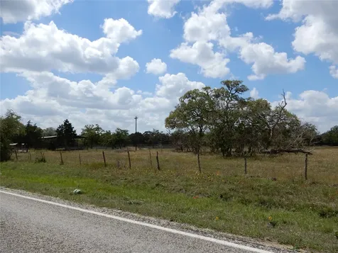 00 Fm 530 Hallettsville TX 77964
