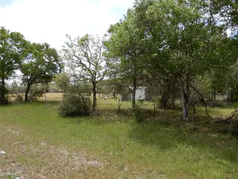 00 Fm 530 Hallettsville TX 77964