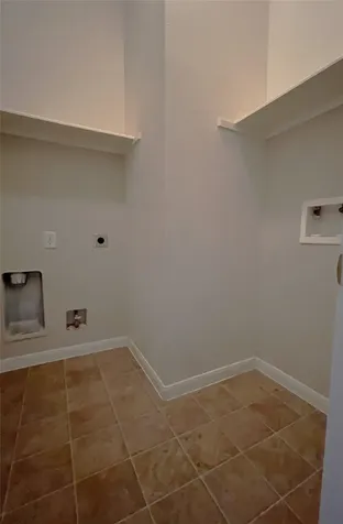 8603 W Highlands Crossing Highlands TX 77562
