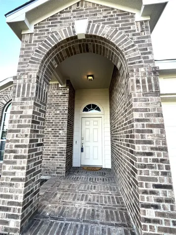 8603 W Highlands Crossing Highlands TX 77562