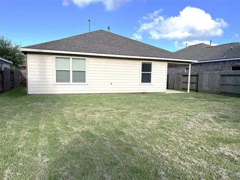 8603 W Highlands Crossing Highlands TX 77562