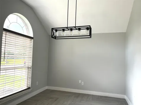 8603 W Highlands Crossing Highlands TX 77562