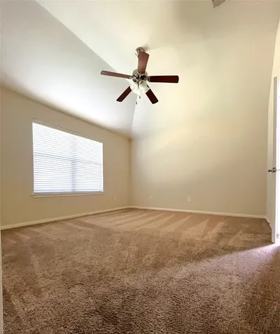 8603 W Highlands Crossing Highlands TX 77562