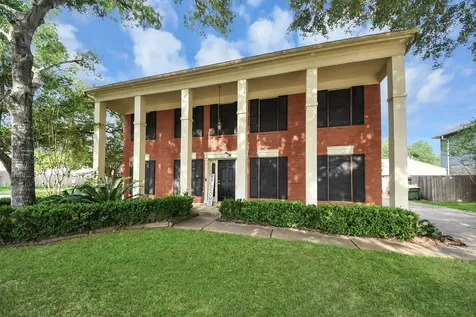 3925 Spring Crest Court Pearland TX 77584