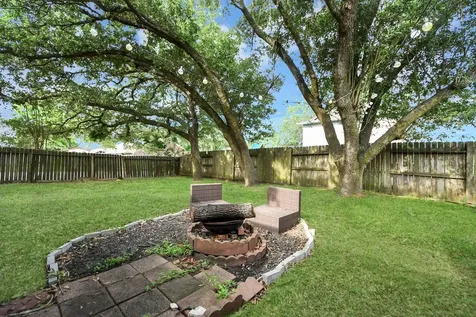 3925 Spring Crest Court Pearland TX 77584