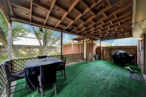 3925 Spring Crest Court Pearland TX 77584