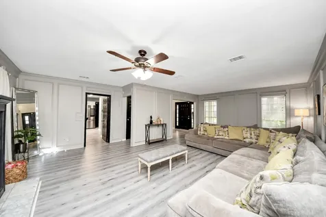 3925 Spring Crest Court Pearland TX 77584