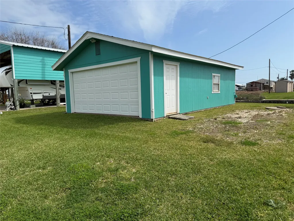 Lot 50 Blk 6 Sec 3 County Road 201 Sargent TX 77414