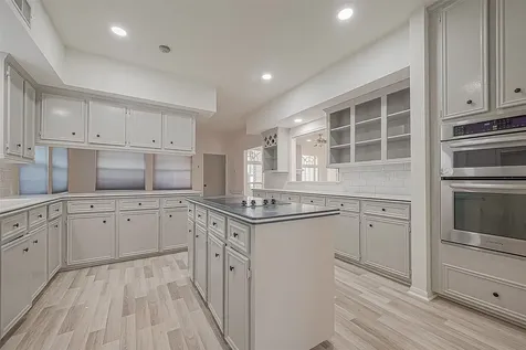 1015 Sugar Lakes Drive Sugar Land TX 77478