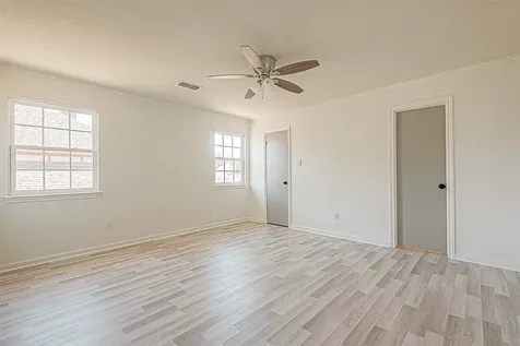 1015 Sugar Lakes Drive Sugar Land TX 77478