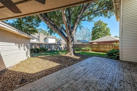 1015 Sugar Lakes Drive Sugar Land TX 77478