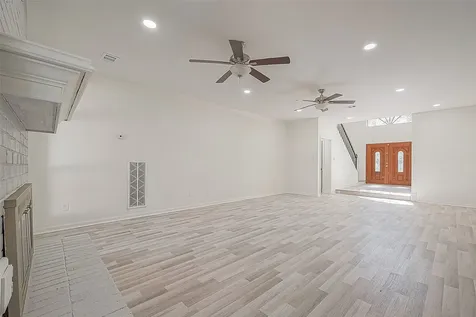 1015 Sugar Lakes Drive Sugar Land TX 77478